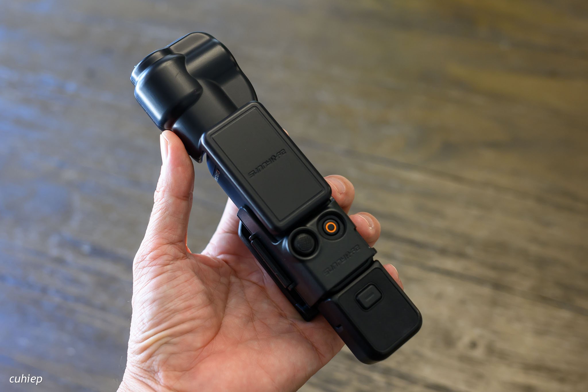 DJI-Osmo-Pocket3-tinhte-cuhiep-05.jpg