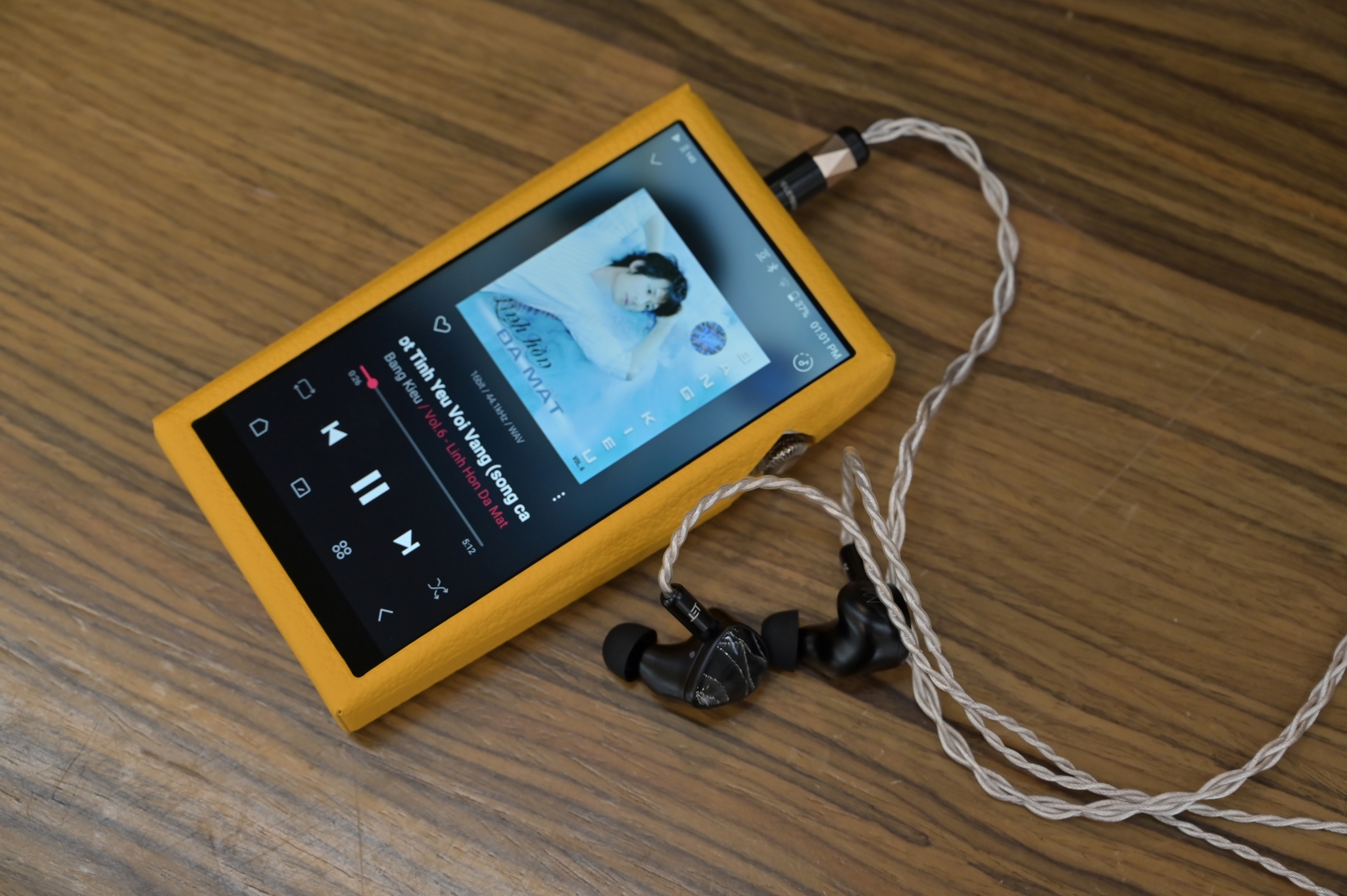 tinhte-astell&kern-A&ultima-SP3000T-Noble-onyx (6).JPG